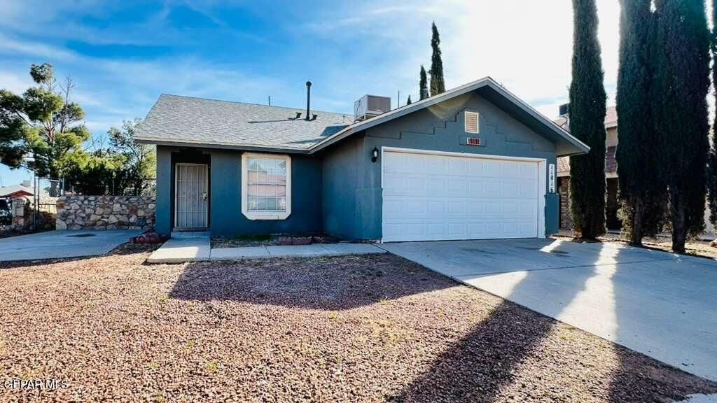 11816 OXCART RUN Street, El Paso, TX 79936
