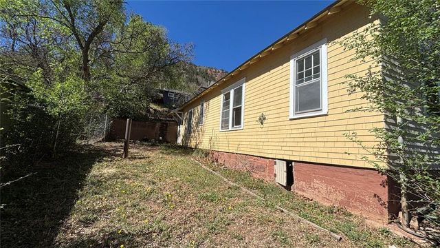 825 Midland Avenue, Manitou Springs, CO 80829