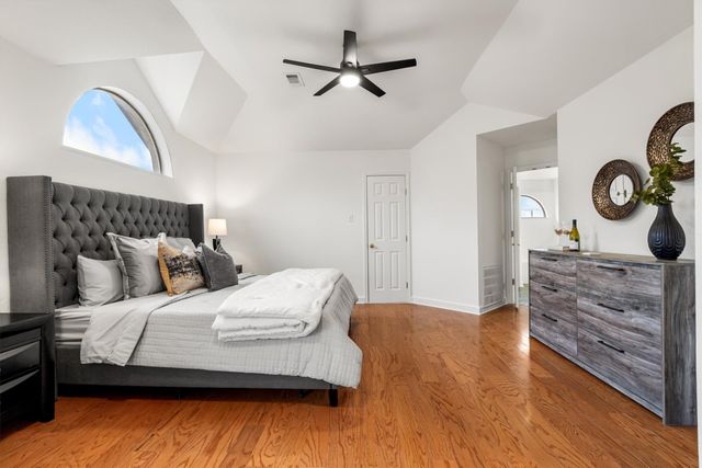 1252 Royal Crescent Drive, Bedford, TX 76021