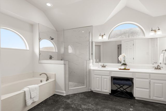 1252 Royal Crescent Drive, Bedford, TX 76021