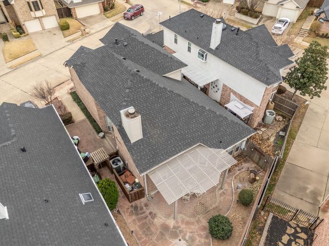 1252 Royal Crescent Drive, Bedford, TX 76021