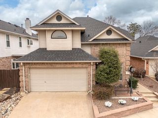 1252 Royal Crescent Drive, Bedford, TX 76021