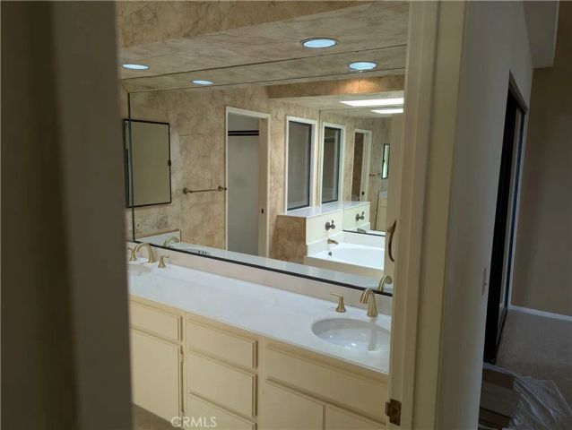 270 Cagney Lane 308, Newport Beach, CA 92663