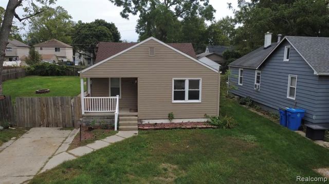 8280 Fenton Street, Dearborn Heights, MI 48127
