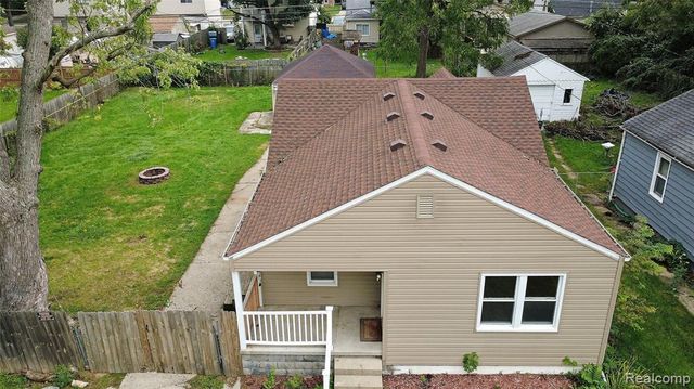 8280 Fenton Street, Dearborn Heights, MI 48127