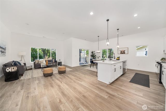 8616 Moreland Avenue SW, Lakewood, WA 98498
