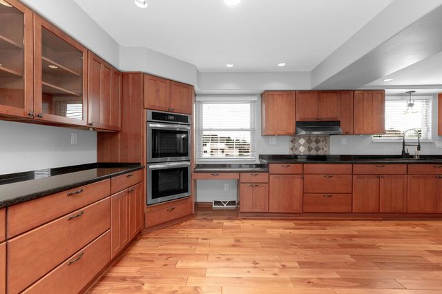 9042 Carriage Court NW, Pickerington, OH 43147