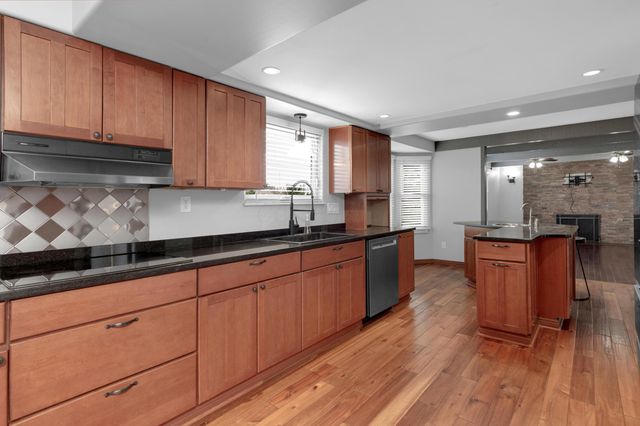 9042 Carriage Court NW, Pickerington, OH 43147