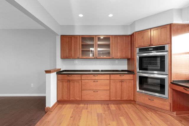 9042 Carriage Court NW, Pickerington, OH 43147