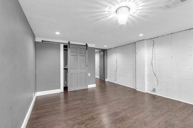 9042 Carriage Court NW, Pickerington, OH 43147