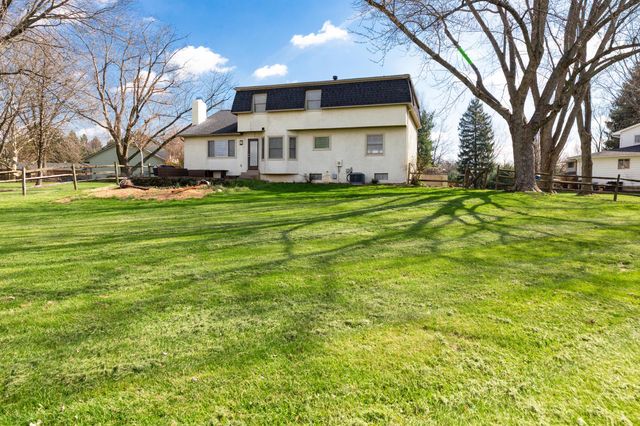 9042 Carriage Court NW, Pickerington, OH 43147