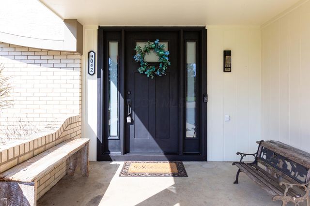 9042 Carriage Court NW, Pickerington, OH 43147