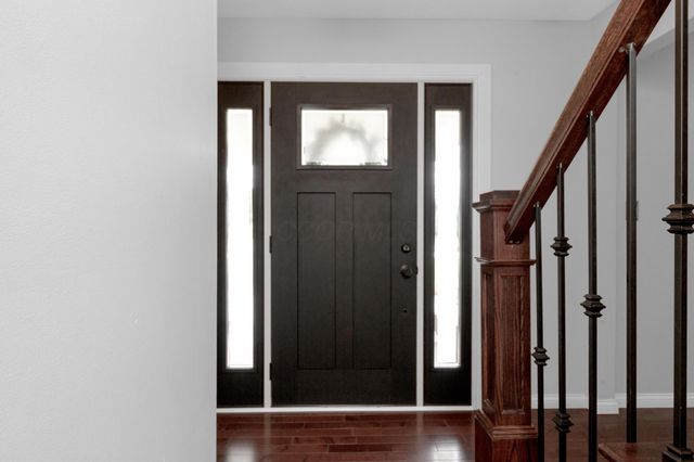 9042 Carriage Court NW, Pickerington, OH 43147