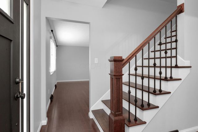 9042 Carriage Court NW, Pickerington, OH 43147