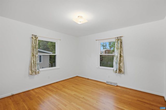 2238 BANBURY ST, Charlottesville, VA 22901
