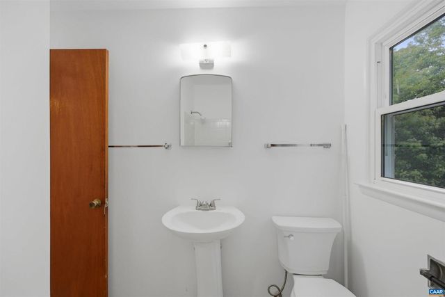 2238 BANBURY ST, Charlottesville, VA 22901