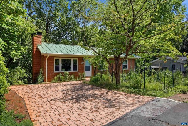 2238 BANBURY ST, Charlottesville, VA 22901