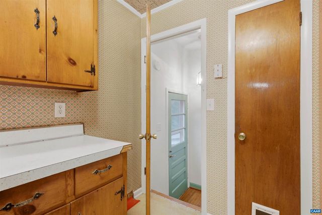 2238 BANBURY ST, Charlottesville, VA 22901