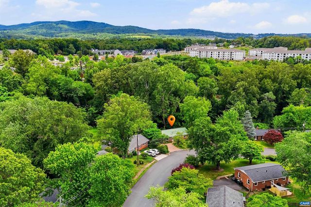 2238 BANBURY ST, Charlottesville, VA 22901