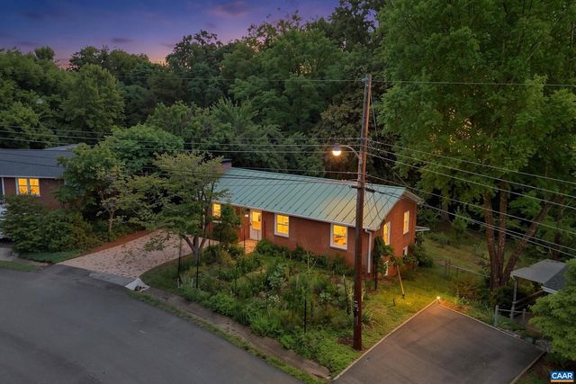 2238 BANBURY ST, Charlottesville, VA 22901