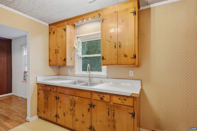 2238 BANBURY ST, Charlottesville, VA 22901