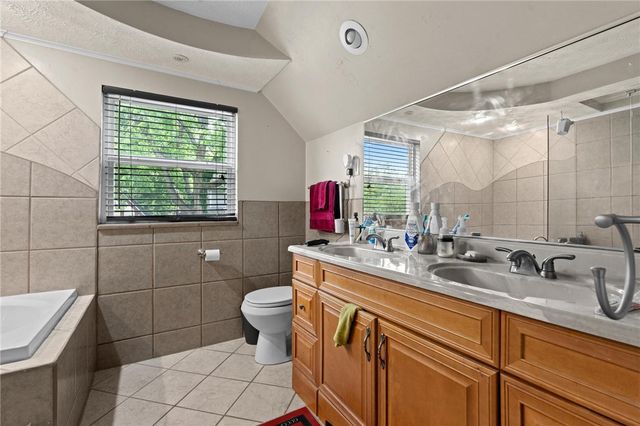 1740 Burbank Drive, Dayton, OH 45406