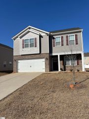 135 Slateford Circle, Piedmont, SC 29673