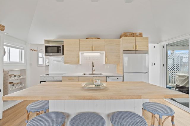 515 Winnacunnet Rd Unit 6, Hampton, NH 03842