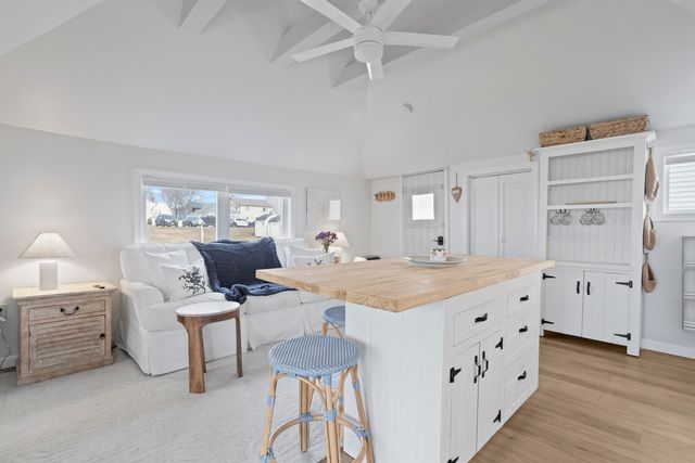 515 Winnacunnet Rd Unit 6, Hampton, NH 03842