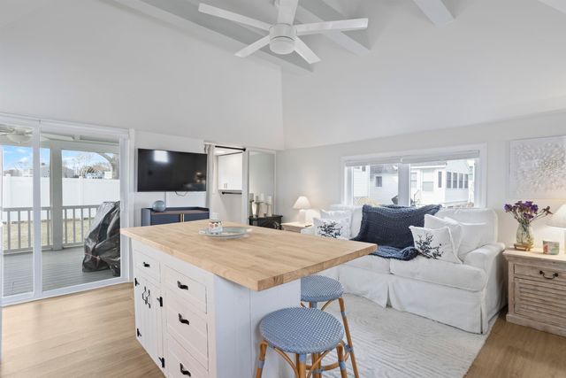 515 Winnacunnet Rd Unit 6, Hampton, NH 03842