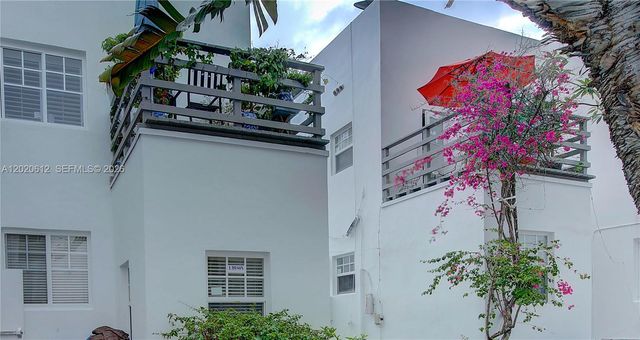 2463 Pine Tree Dr 3, Miami Beach, FL 33140