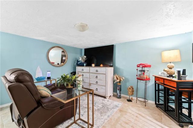 203 N Mesa, San Pedro, CA 90731