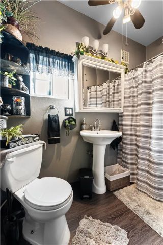 203 N Mesa, San Pedro, CA 90731