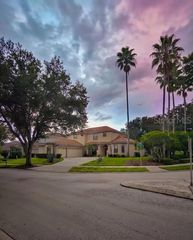 409 MCFEE DRIVE, Davenport, FL 33897