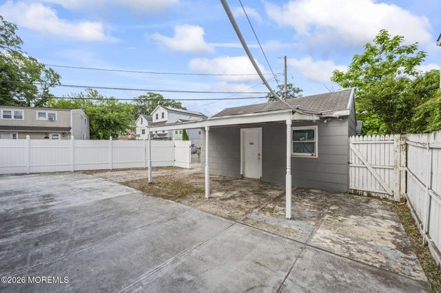 21 N Shore Street, Keansburg, NJ 07734