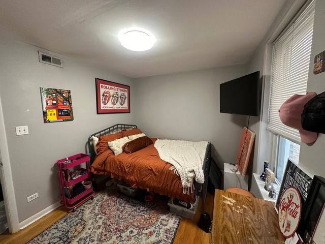 3738 N FREMONT Street 2F, Chicago, IL 60613