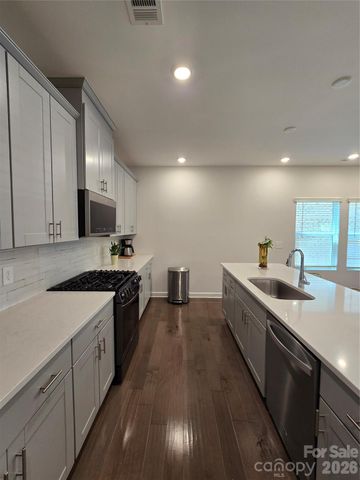 1221 Colgher Street, Charlotte, NC 28227