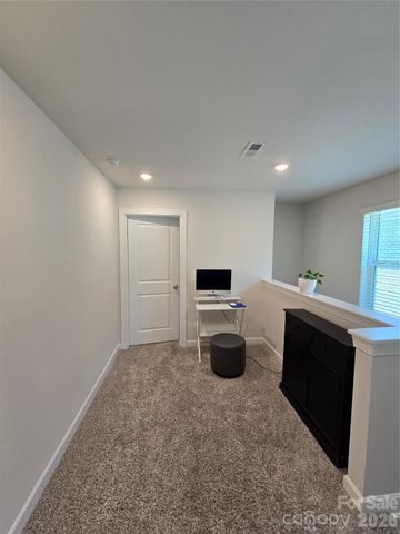1221 Colgher Street, Charlotte, NC 28227