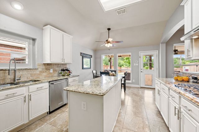 5406 Timber Park Drive, Flower Mound, TX 75028