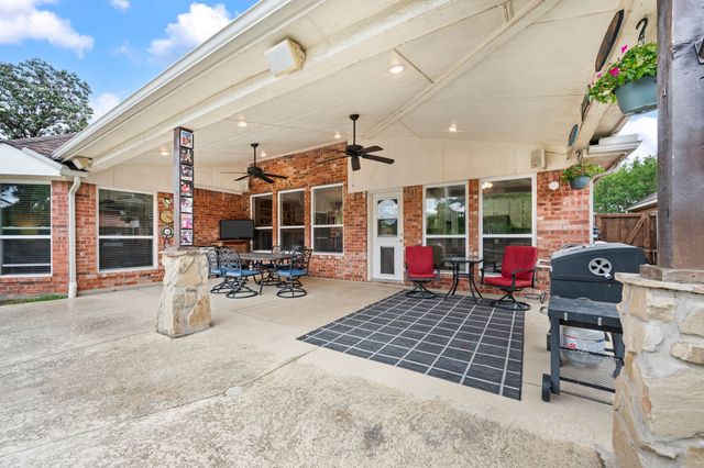 5406 Timber Park Drive, Flower Mound, TX 75028