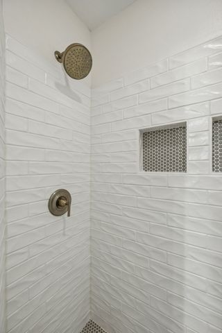 833 Rose Park Dr, Nashville, TN 37206