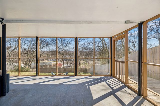 833 Rose Park Dr, Nashville, TN 37206