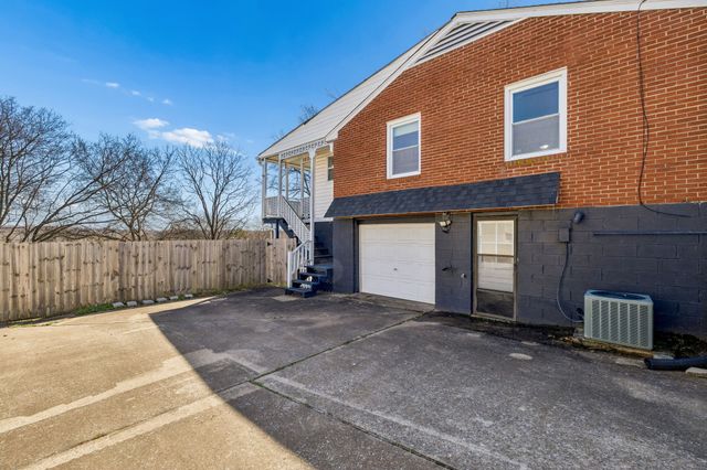 833 Rose Park Dr, Nashville, TN 37206