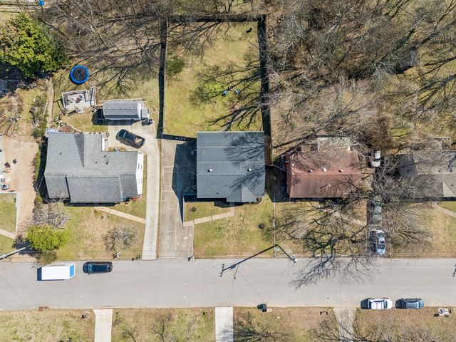 833 Rose Park Dr, Nashville, TN 37206