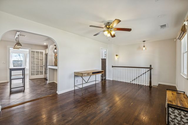 833 Rose Park Dr, Nashville, TN 37206