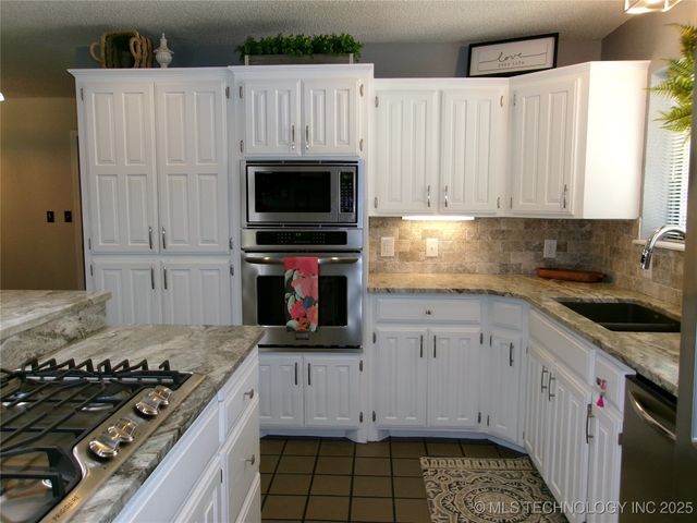 614 Hilltop Lane, Muskogee, OK 74403