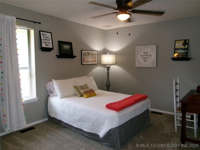 614 Hilltop Lane, Muskogee, OK 74403