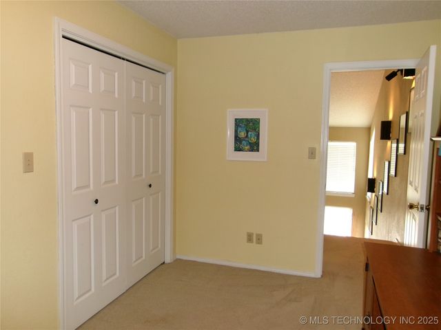 614 Hilltop Lane, Muskogee, OK 74403