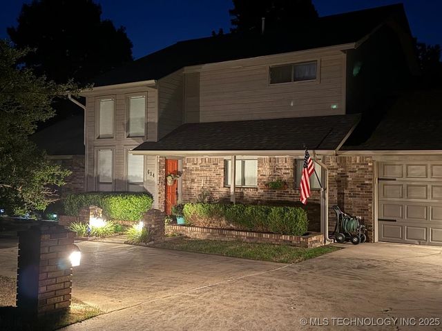 614 Hilltop Lane, Muskogee, OK 74403