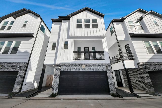 717 Marcella Street E, Houston, TX 77091